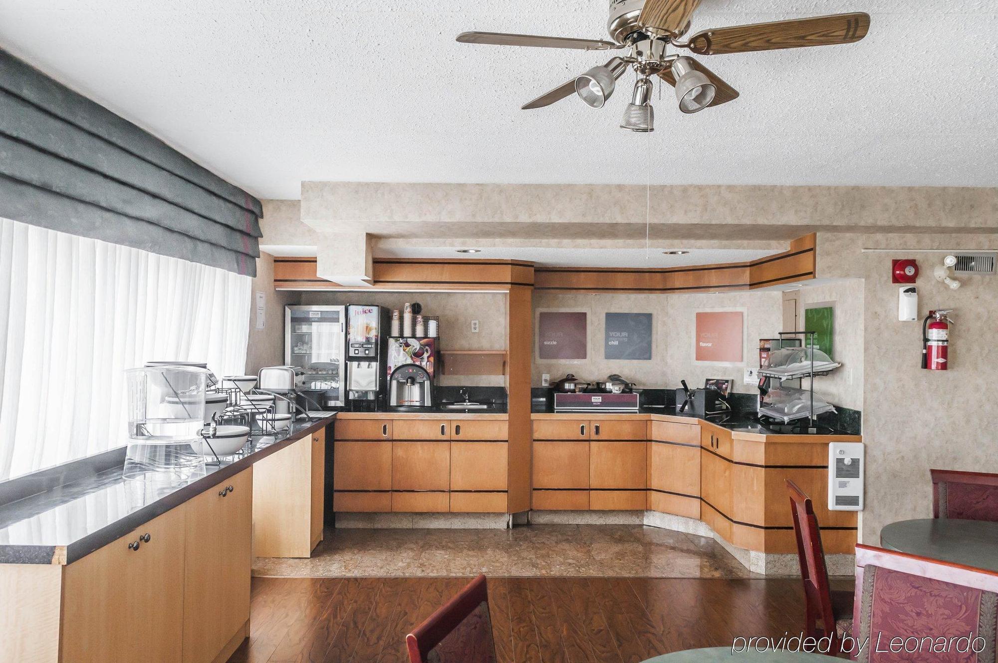 Comfort Inn Meadowvale ミシサガ エクステリア 写真