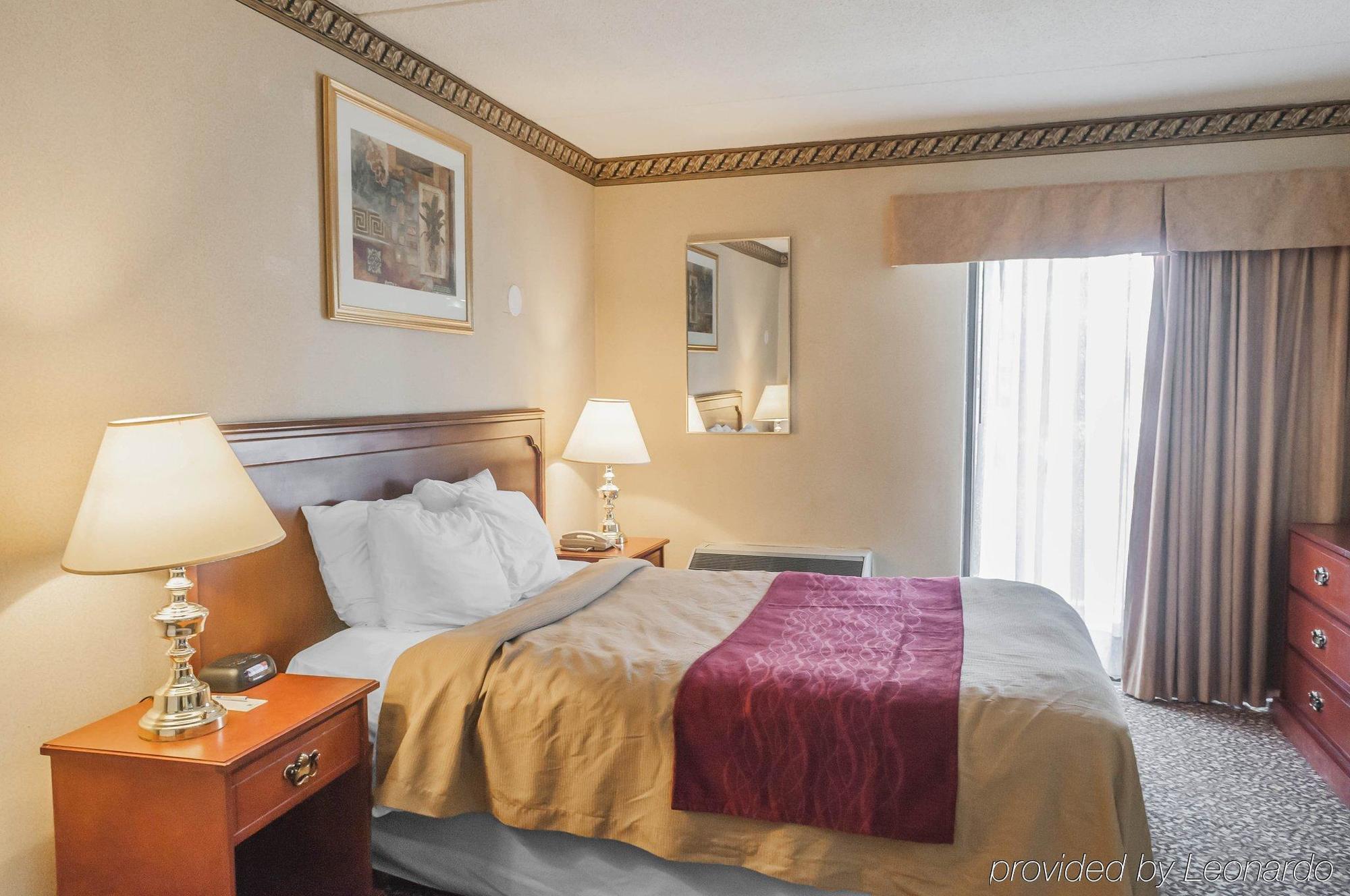 Comfort Inn Meadowvale ミシサガ エクステリア 写真