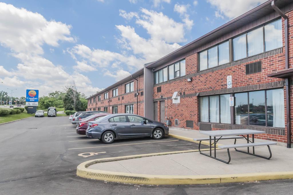 Comfort Inn Meadowvale ミシサガ エクステリア 写真