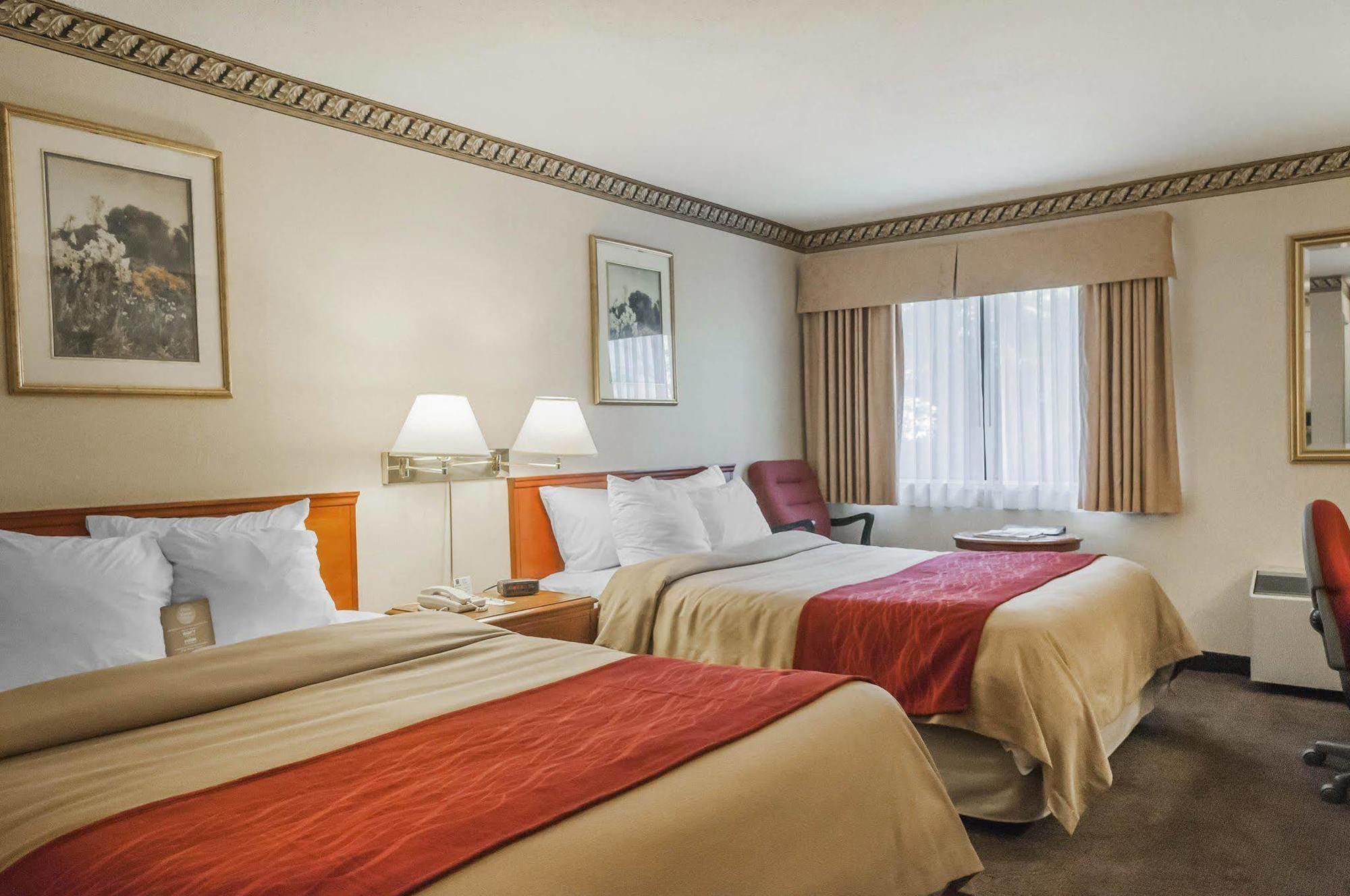 Comfort Inn Meadowvale ミシサガ エクステリア 写真
