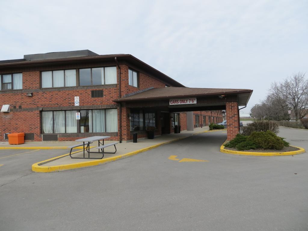 Comfort Inn Meadowvale ミシサガ エクステリア 写真