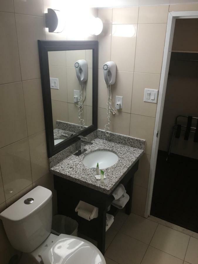 Comfort Inn Meadowvale ミシサガ エクステリア 写真